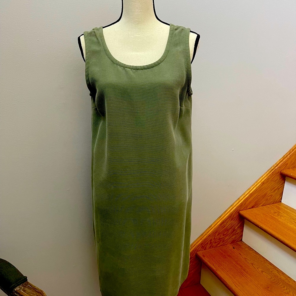 Royal Robbins ladies lg outdoorsy dress